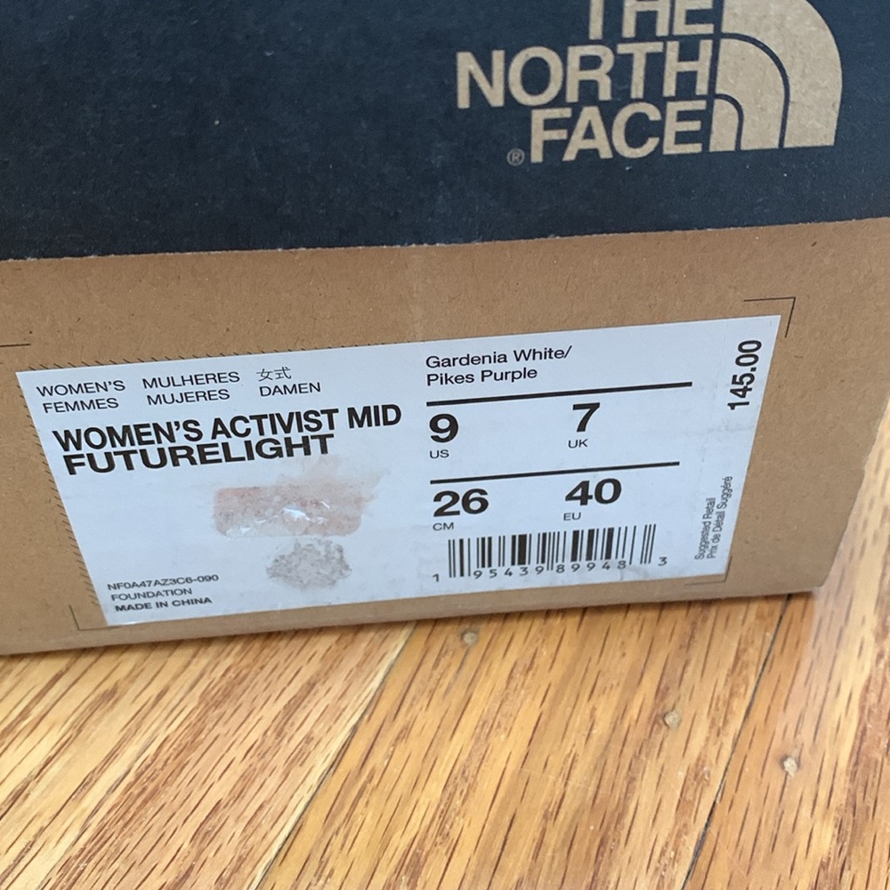 ⚡️Women’s north face future lights! - Picture 5 of 6